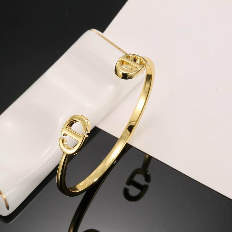 Dior Bracelet 05yxh50 (1)