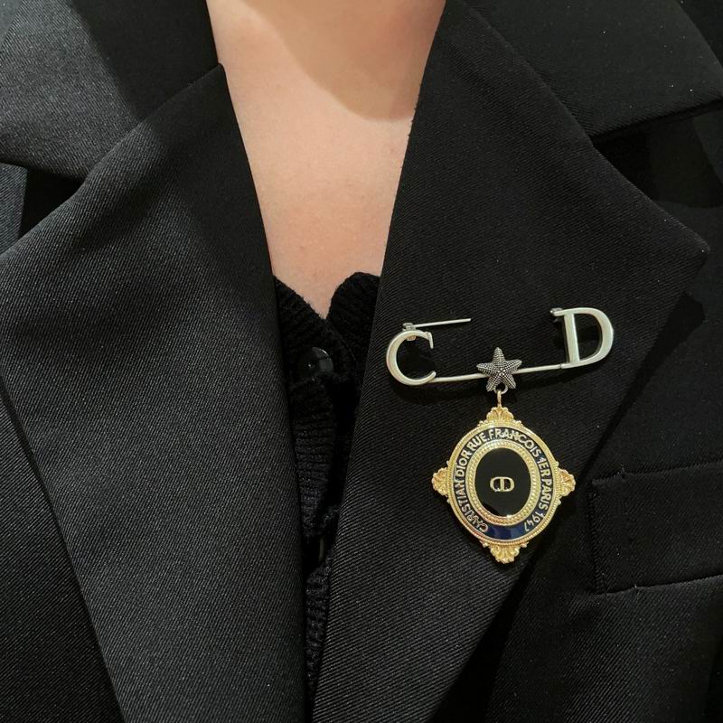Dior Brooch 05yxh09 (4)