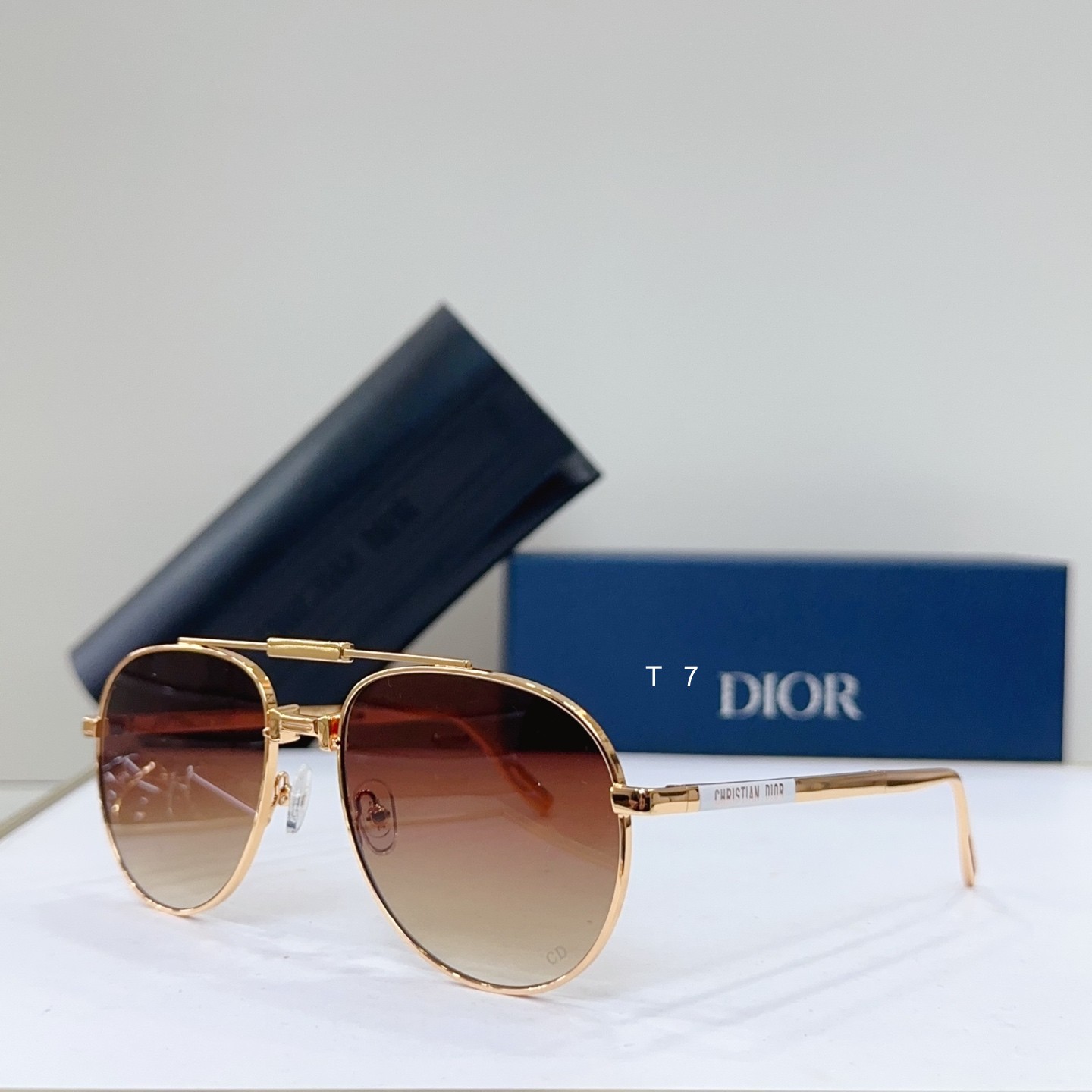 Dior Dior90A1U 58 18-145 G01