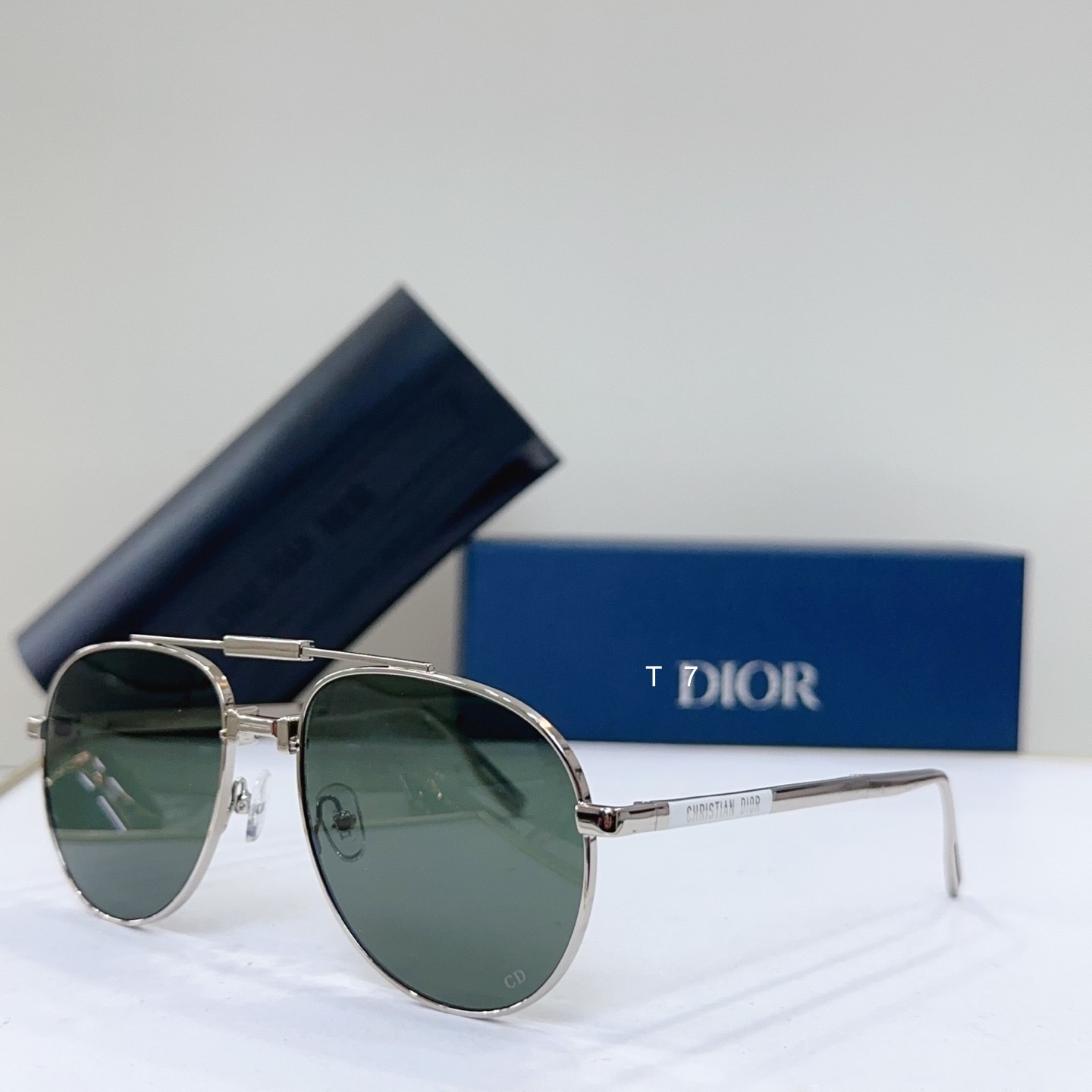 Dior Dior90A1U 58 18-145 G06