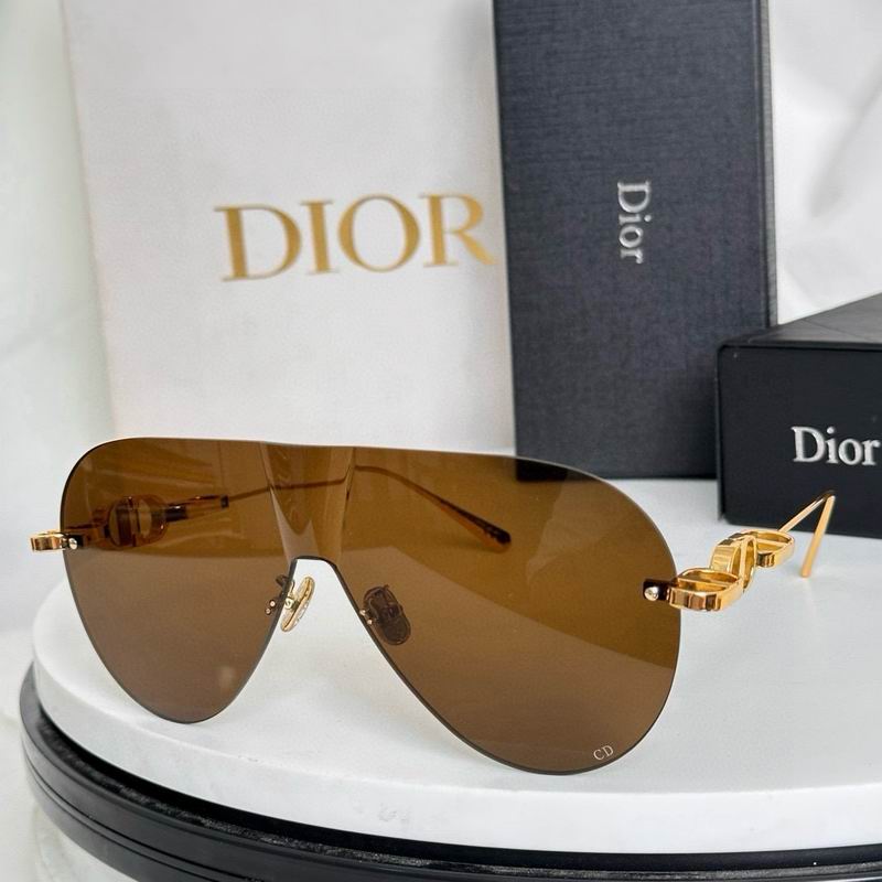 Dior M2U 140 0-120 a04