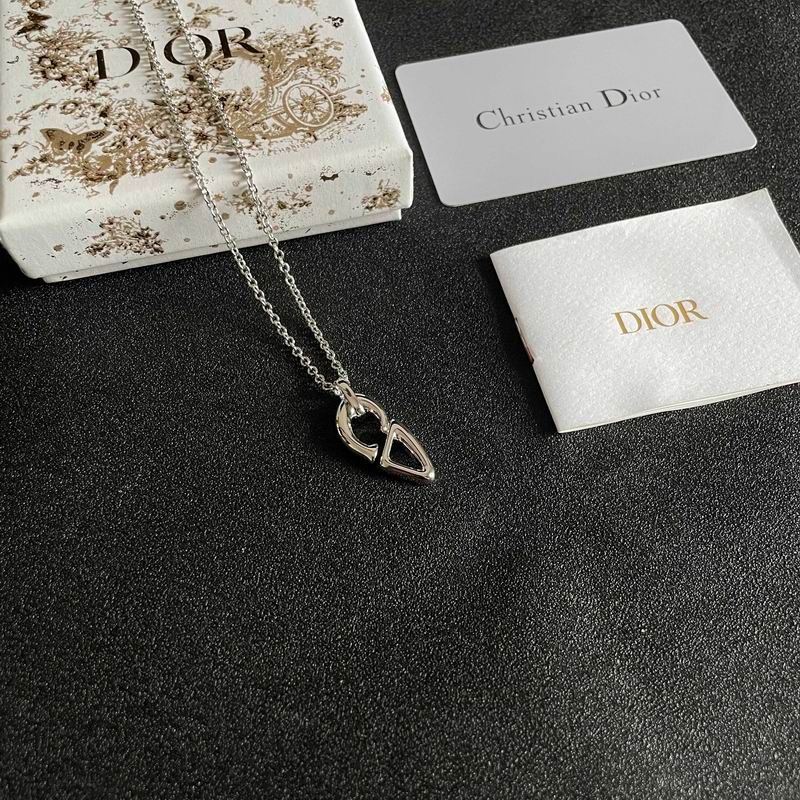 Dior Necklace 05yxh05 (2)