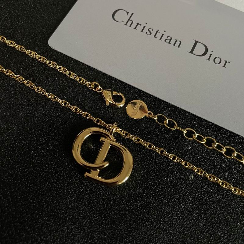 Dior Necklace 05yxh33 (3)