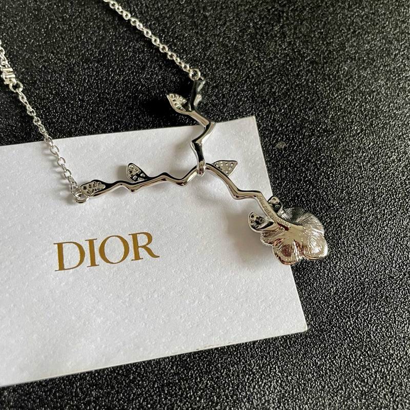 Dior Necklace 05yxh38 (8)