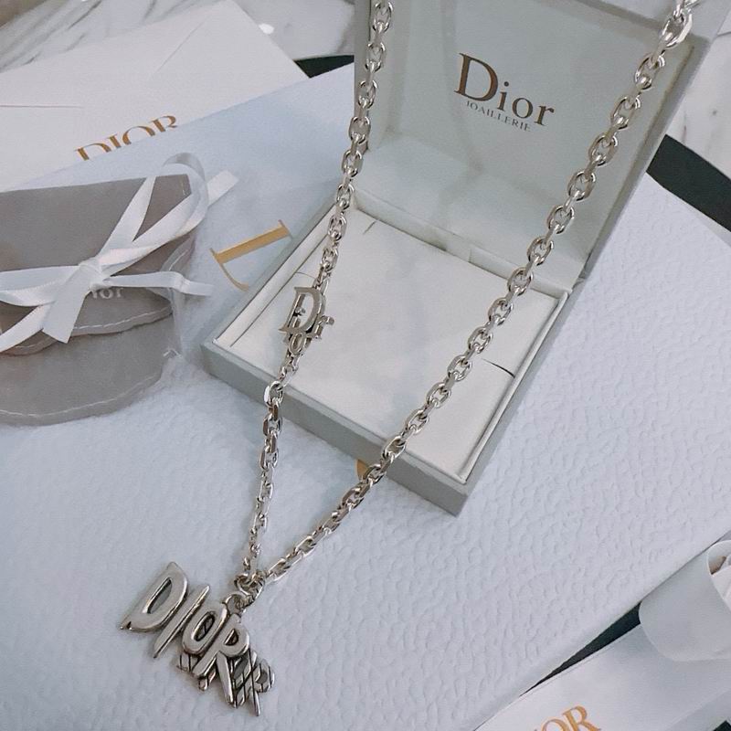 Dior Necklace 05yxh65 (6)