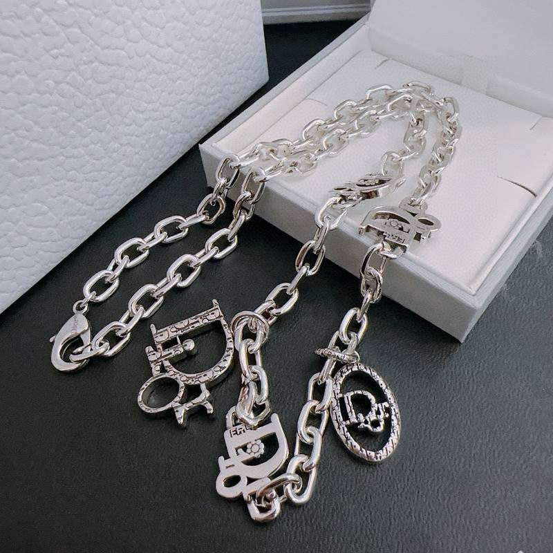 Dior Necklace 05yxh67 (6)