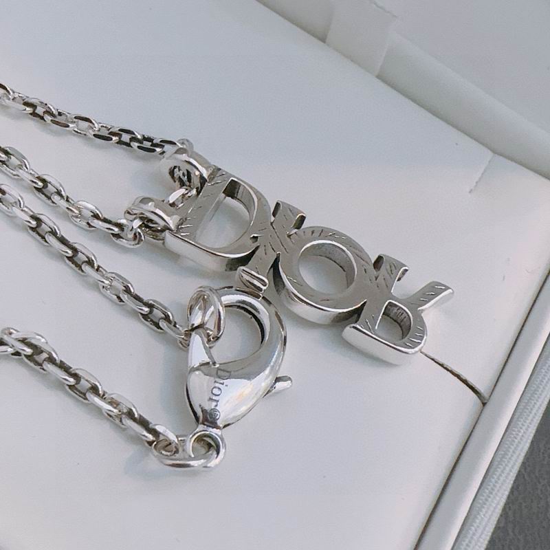 Dior Necklace 05yxh72 (3)