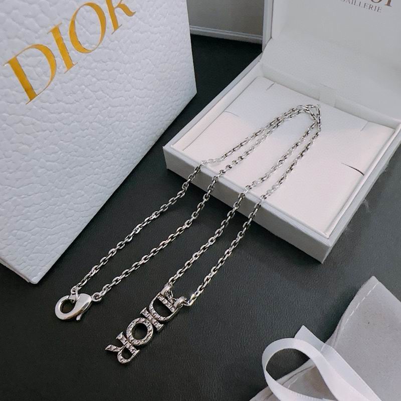 Dior Necklace 05yxh72 (6)