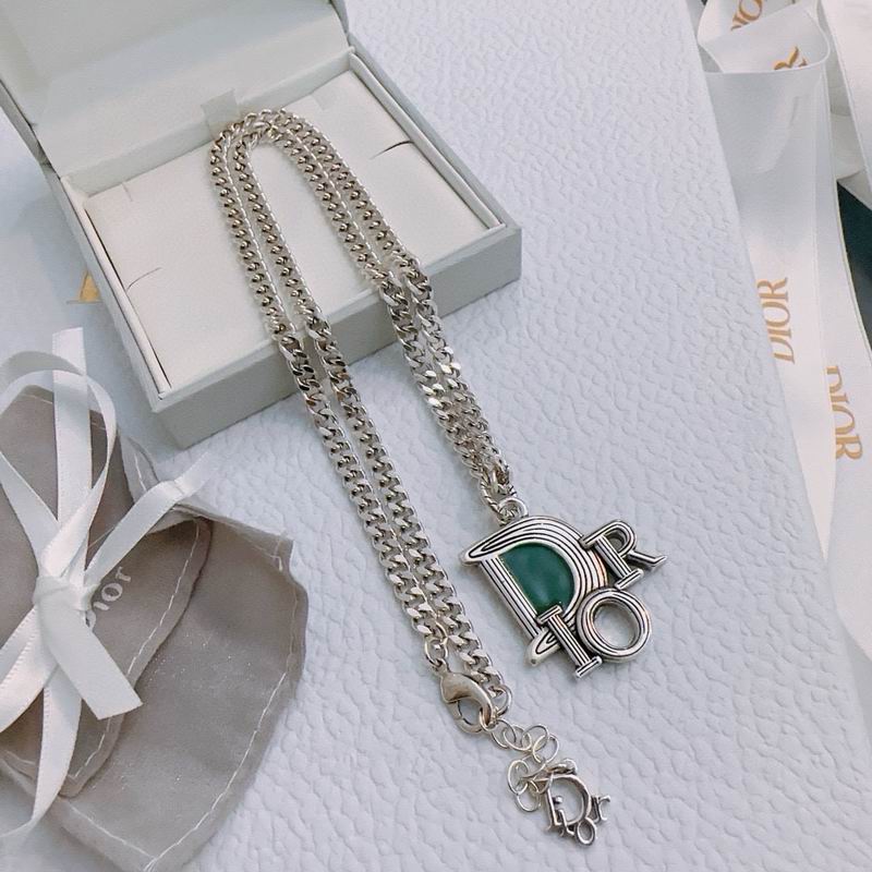 Dior Necklace 05yxh74 (3)