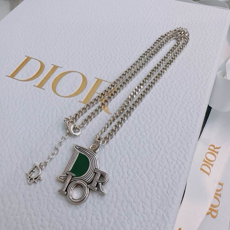 Dior Necklace 05yxh74 (6)