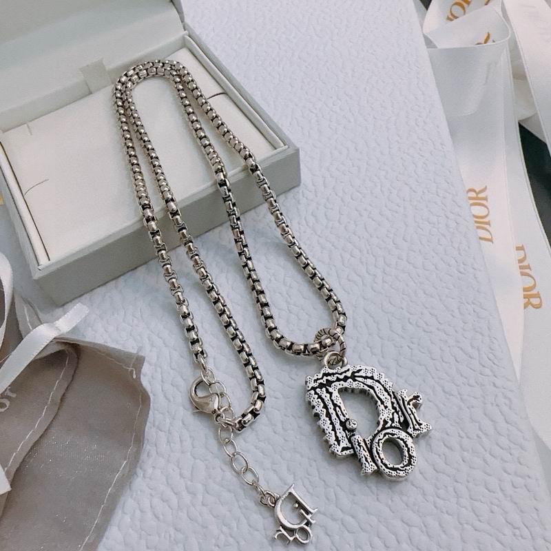 Dior Necklace 05yxh75 (1)