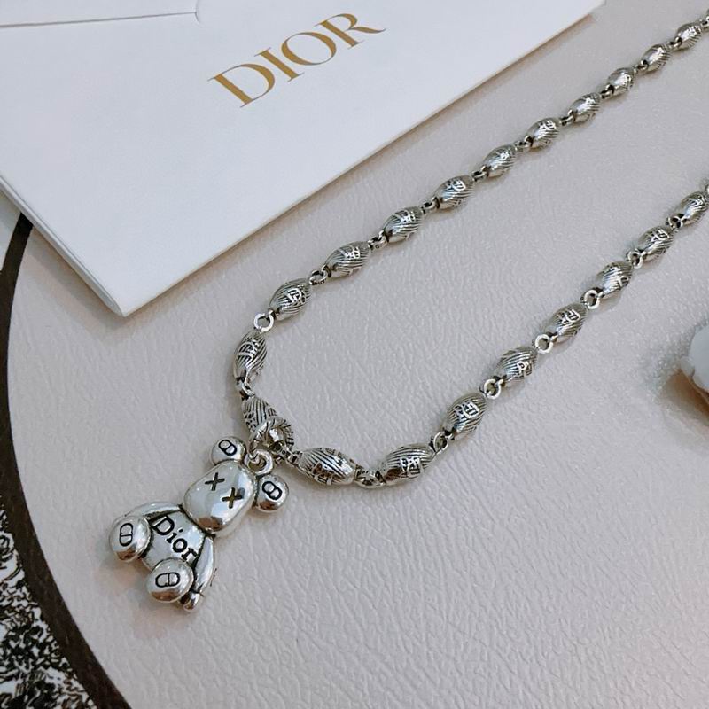 Dior Necklace 05yxh76 (3)