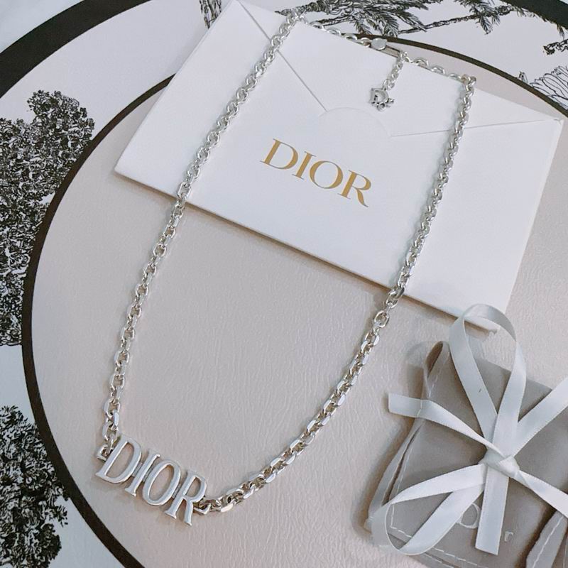 Dior Necklace 05yxh77 (5)