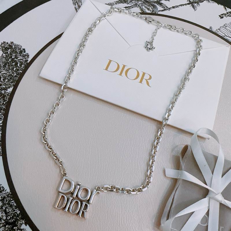Dior Necklace 05yxh78 (1)