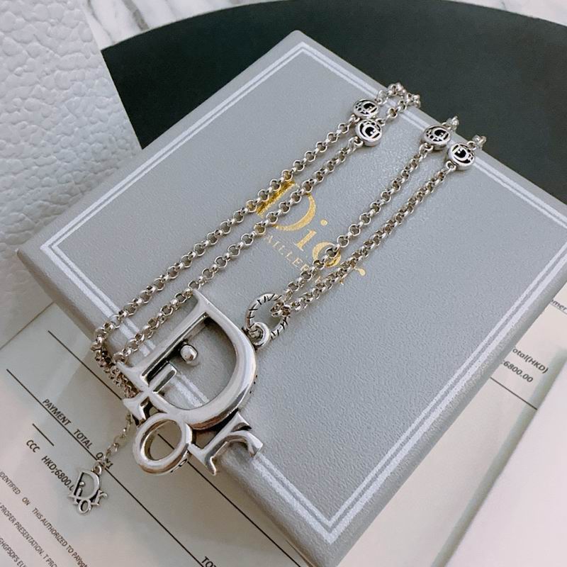 Dior Necklace 05yxh82 (3)