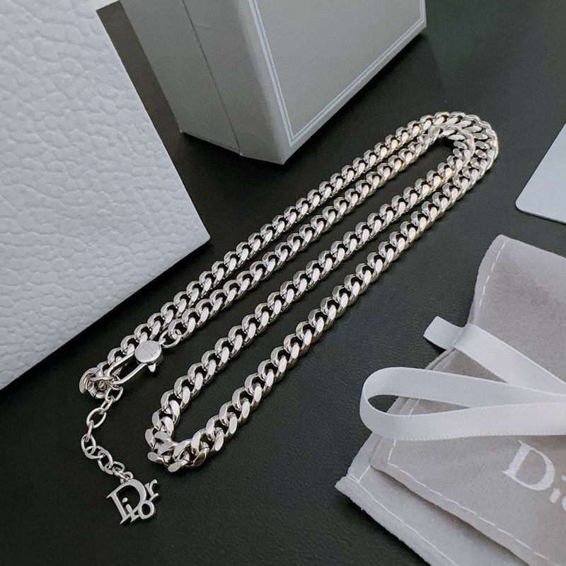 Dior Necklace 05yxh86 (3)