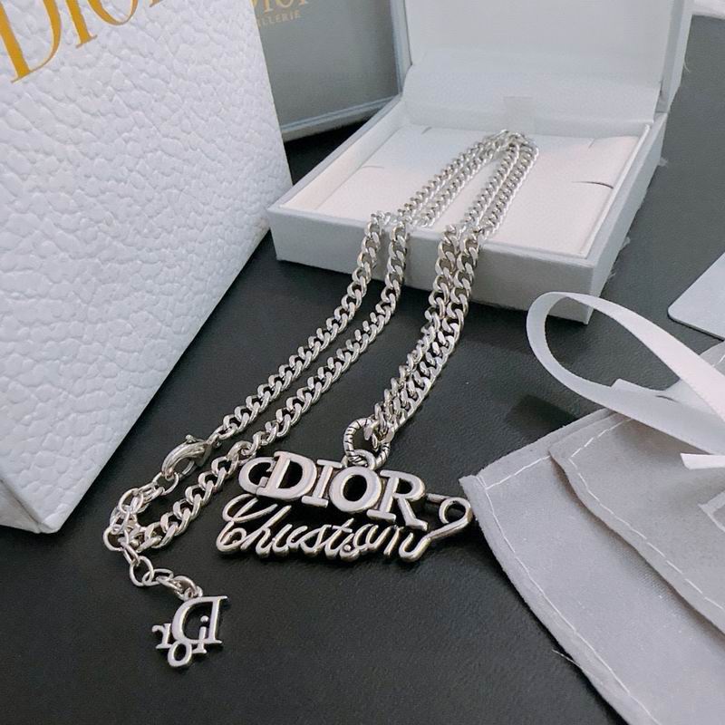 Dior Necklace 05yxh87 (3)