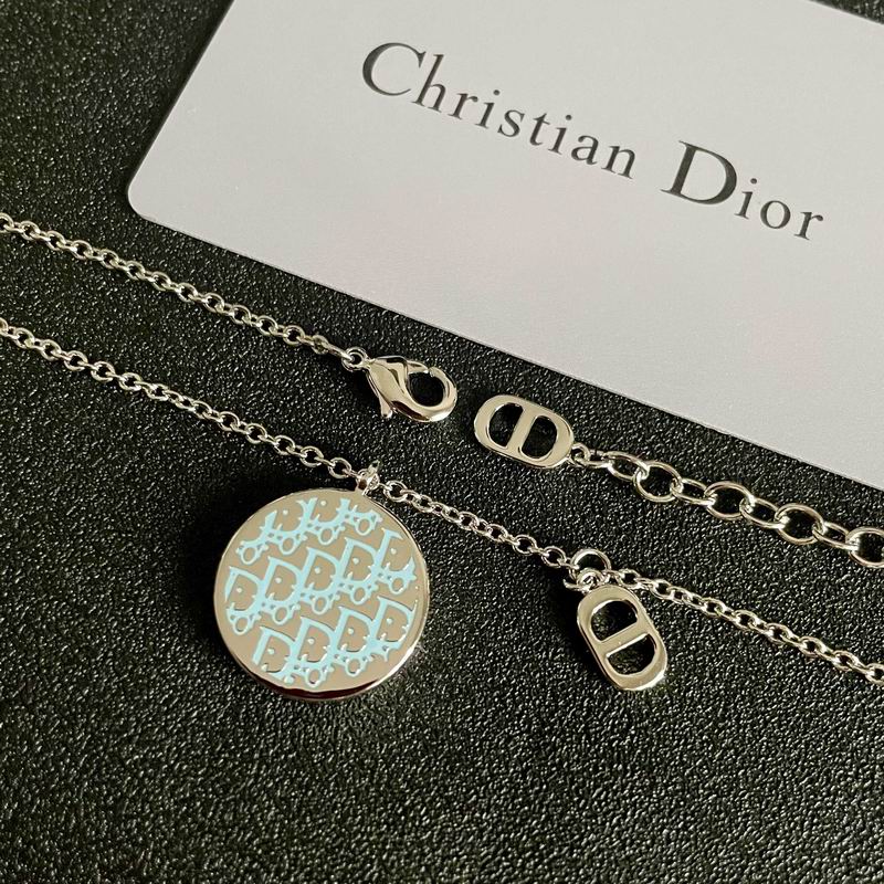 Dior Necklace 06yxh06 (3)