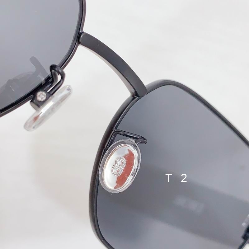 Dior S2U 54 18-140 b08