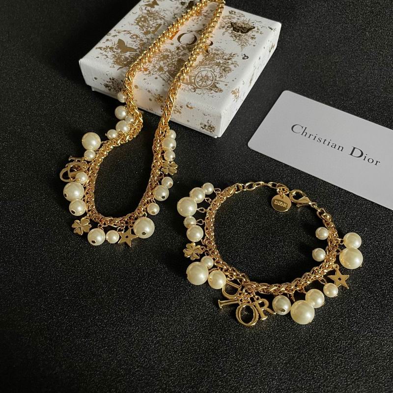 Dior Suits 05yxh02 (1)