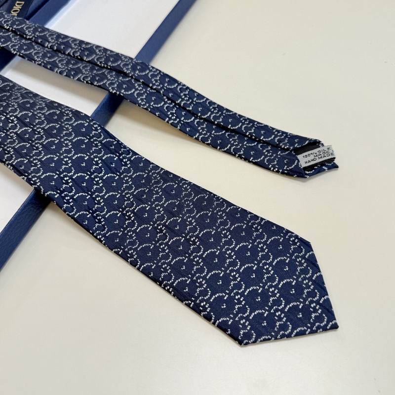Dior Tie hm (9)