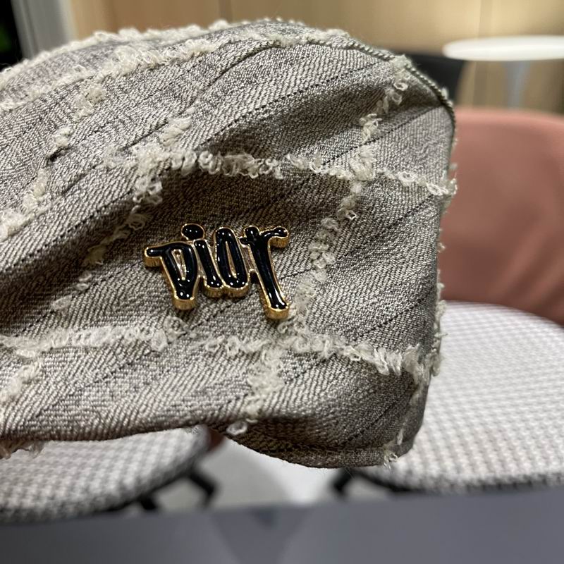 Dior beret (70)