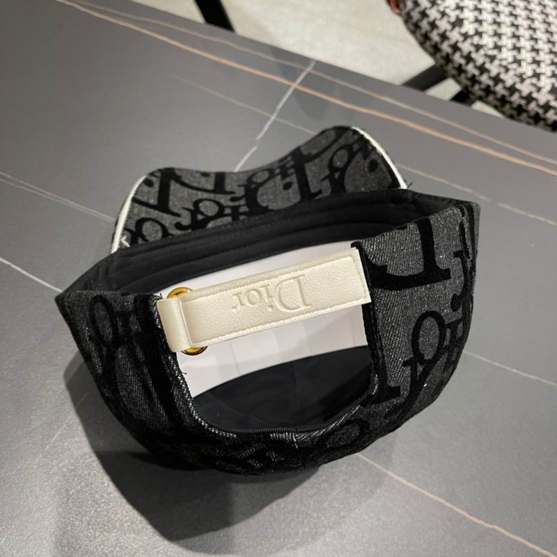 Dior cap (145)