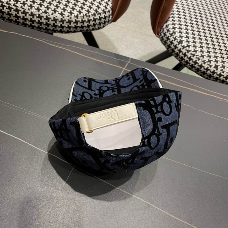 Dior cap (155)