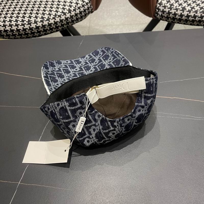 Dior cap (220)