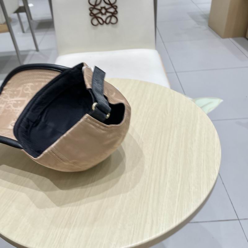 Dior cap (75)