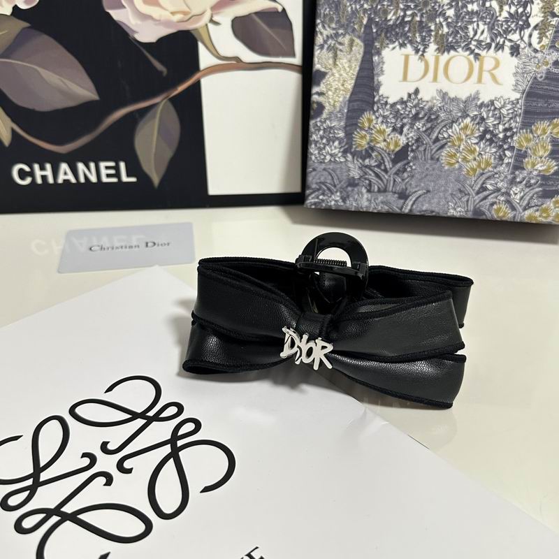 Dior hair grab clip hh (2)