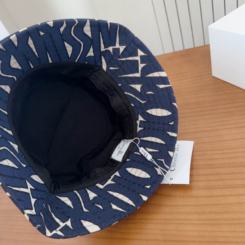 Dior hat dx (126)