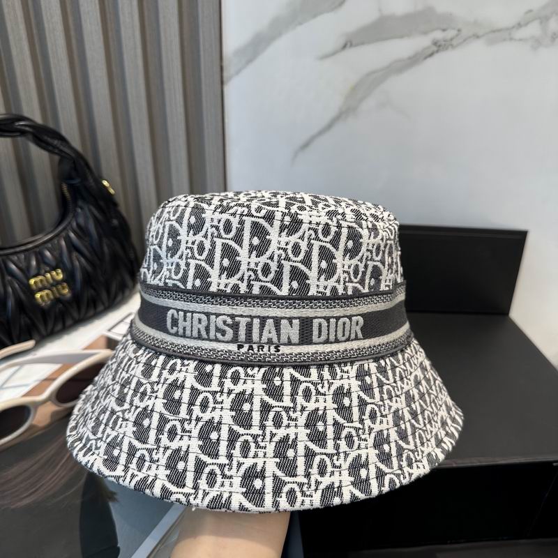 Dior hat dx (1787)