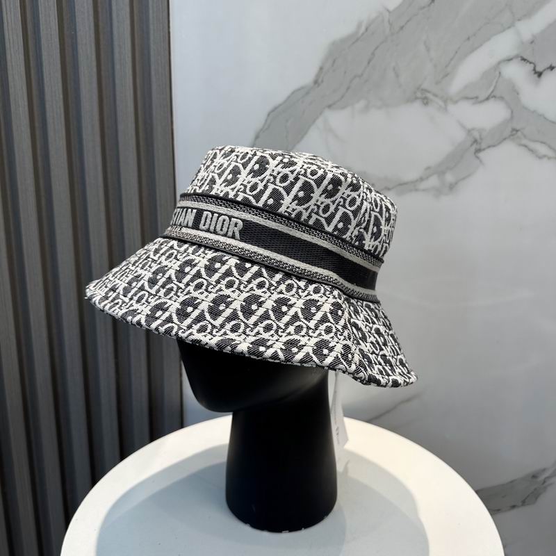 Dior hat dx (1788)