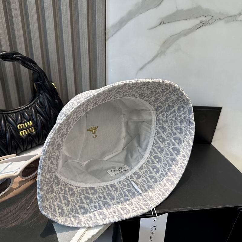 Dior hat dx (1803)