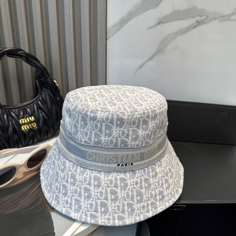 Dior hat dx (1804)