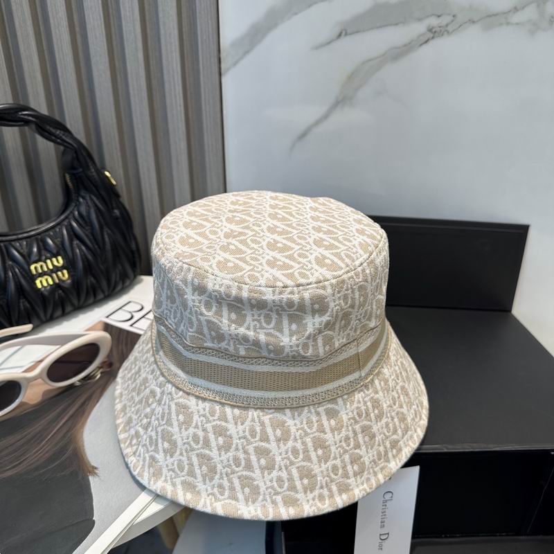 Dior hat dx (1813)