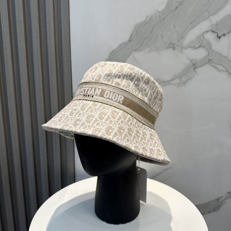 Dior hat dx (1815)