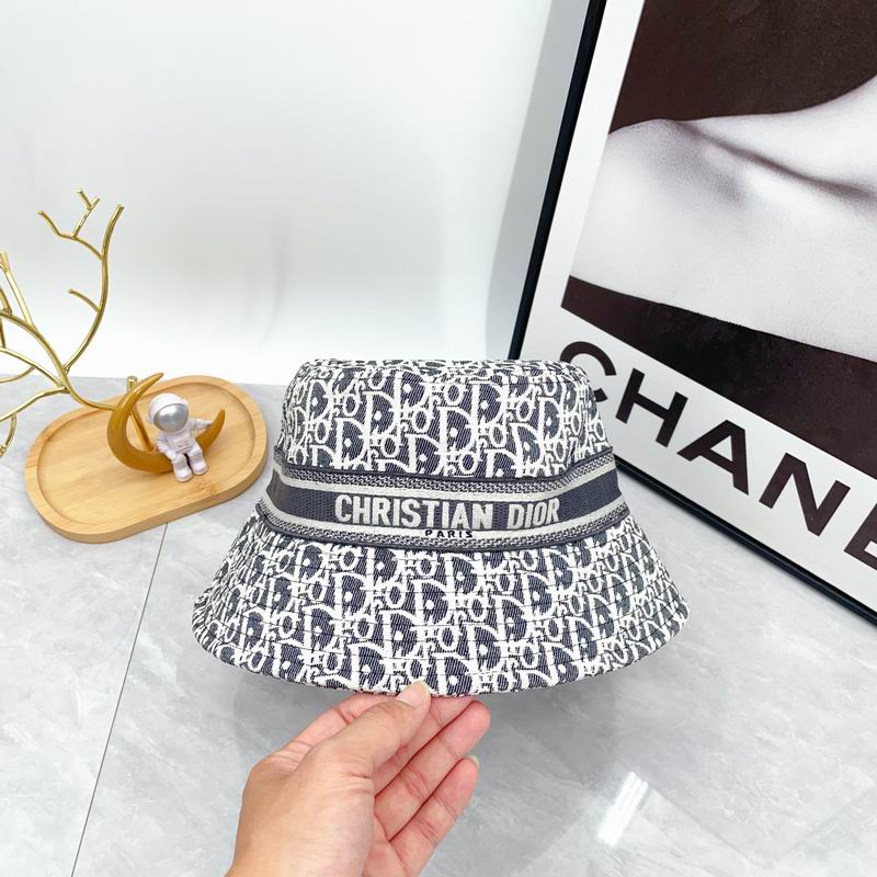 Dior hat dx (50)
