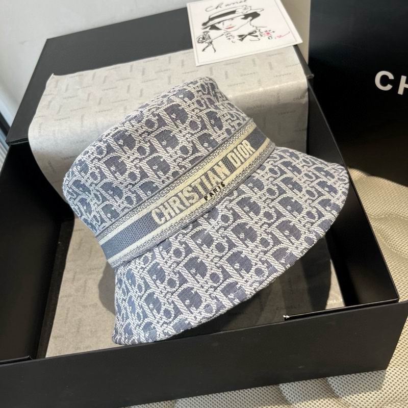 Dior hat dx (95)
