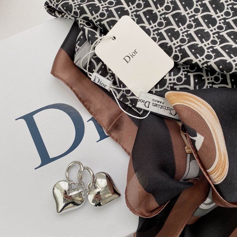 Dior silk scarf 90-180cm E (3)