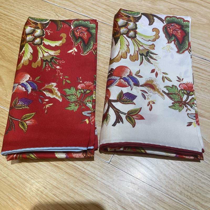 Dior silk scarf 90X90cm E (12)