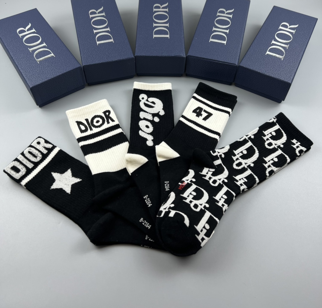 Dior socks (2)