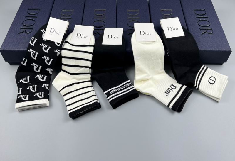 Dior socks  (1)