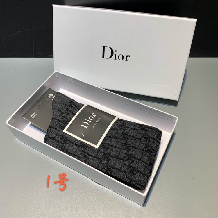 Dior socks   (4)
