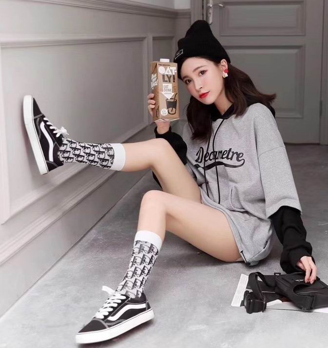 Dior socks   (4)