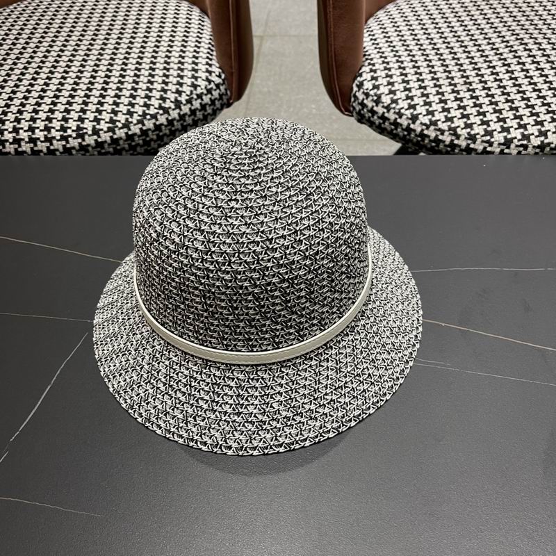 Dior top hat (270)