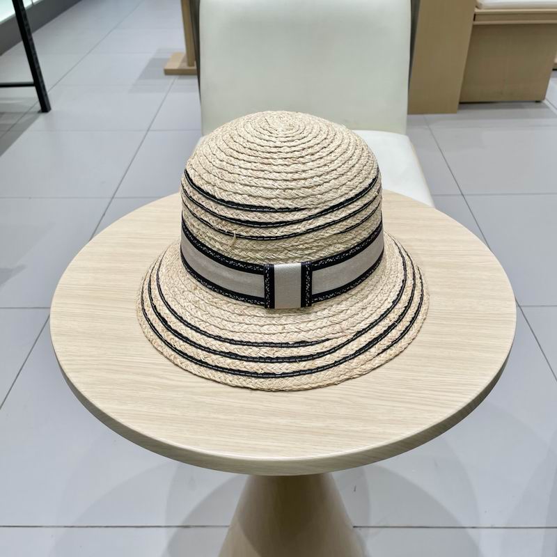 Dior top hat (301)