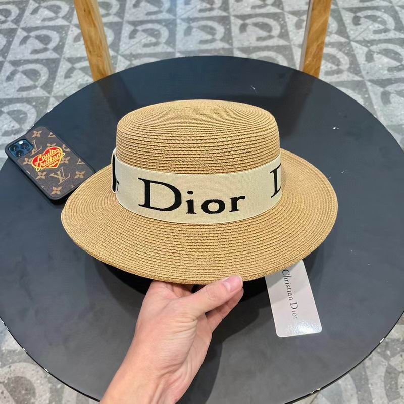 Dior top hat (539)