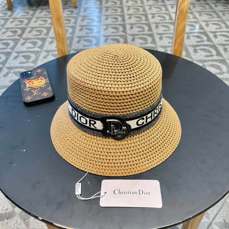 Dior top hat (550)